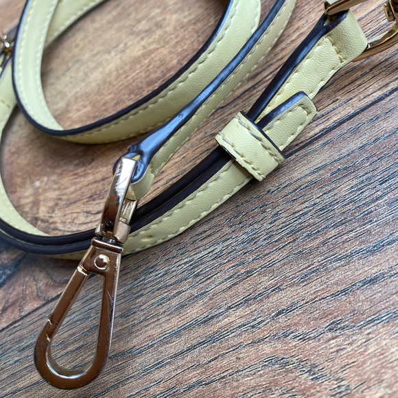 Michael Kors, yellow bag strap - Picture 2 of 5